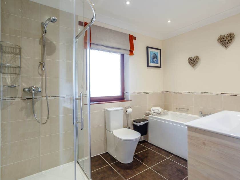 Bathroom | Ard Taigh, Fearnan, near Aberfeldy