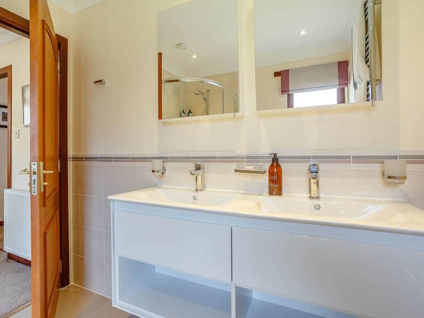Shower room | Ard Taigh, Fearnan, near Aberfeldy