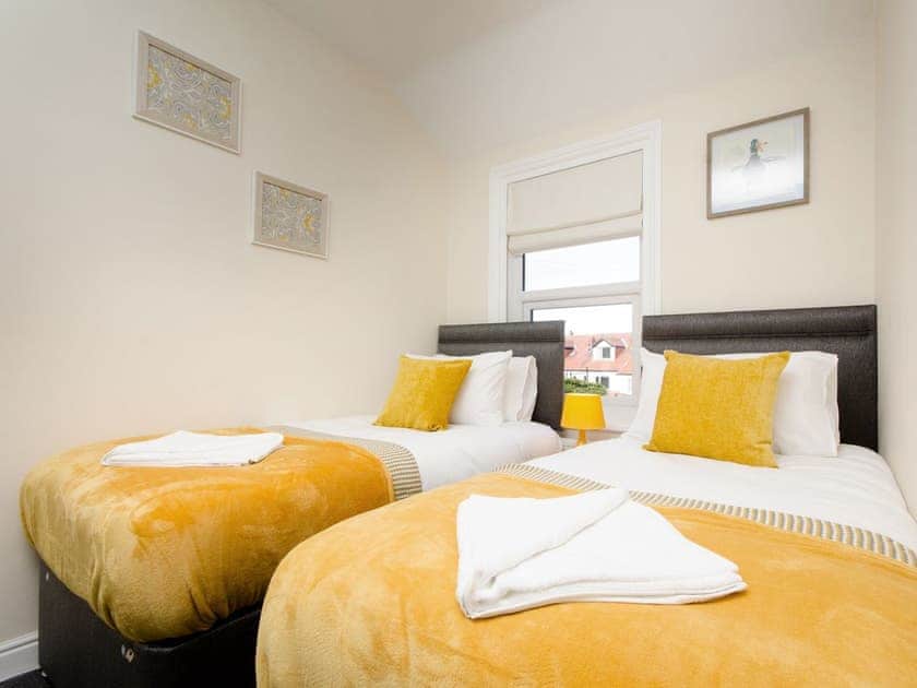 Twin bedroom | The Townhouse - Ashville Houses, Scarborough