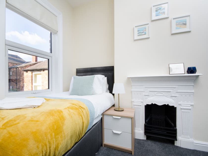 Single bedroom | The Townhouse - Ashville Houses, Scarborough