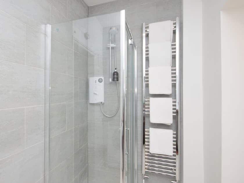 Bathroom | The Townhouse - Ashville Houses, Scarborough