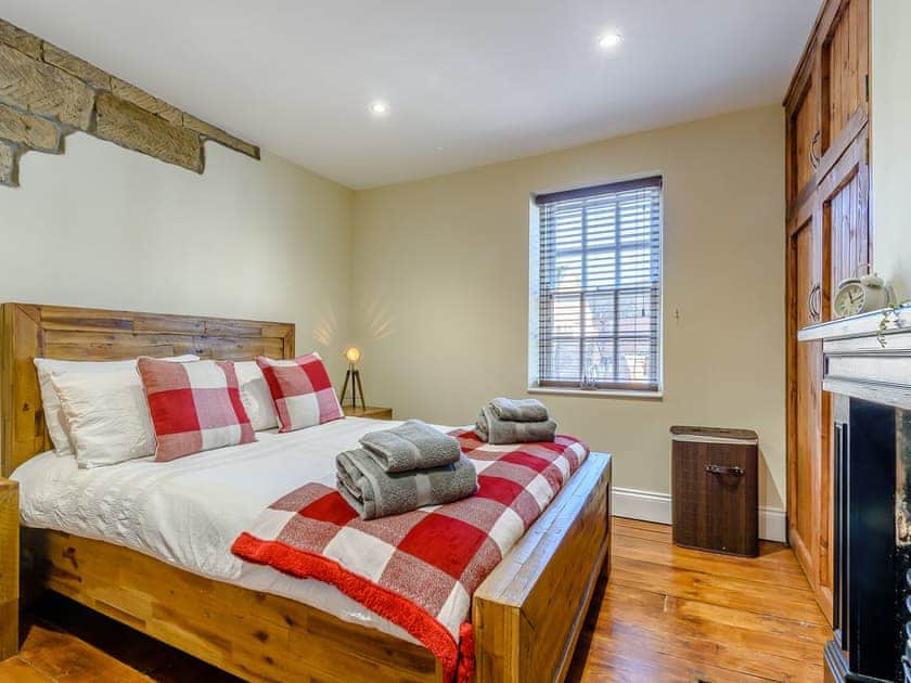 Double bedroom | Hidden Winds Cottage, Guisborough