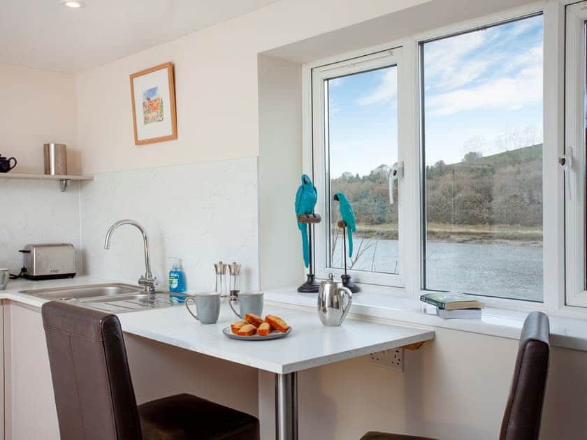 Dining Area | Riverside Apartment, Bideford