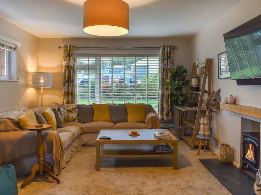 Living area | Oystercatcher, Benllech