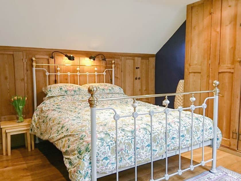 King size bedroom | The Last Barn, Valast Hill, near Stackpole