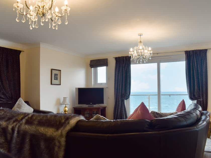 Living area | Seaview Apartment21 Spinnakers, Newquay