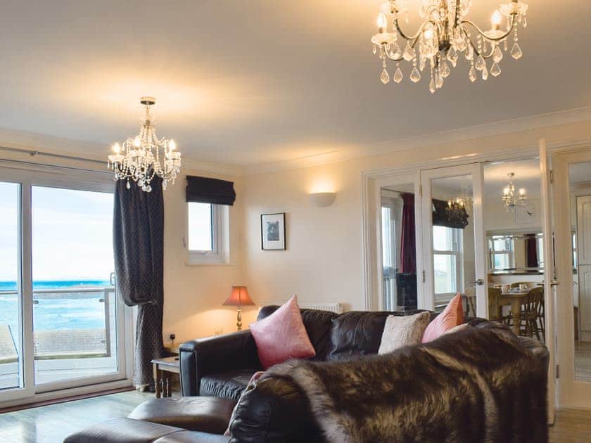 Living area | Seaview Apartment21 Spinnakers, Newquay