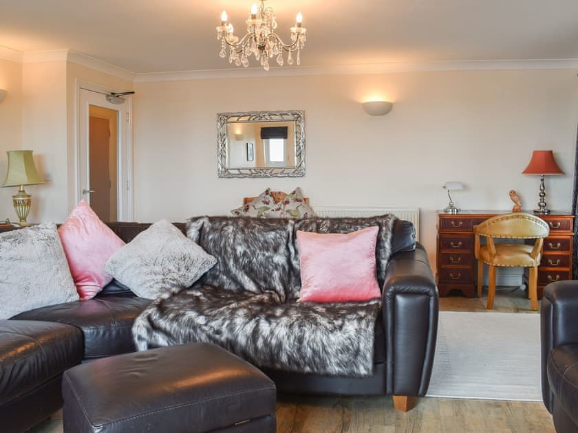 Living area | Seaview Apartment21 Spinnakers, Newquay