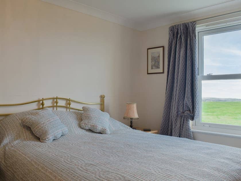 Double bedroom | Seaview Apartment21 Spinnakers, Newquay