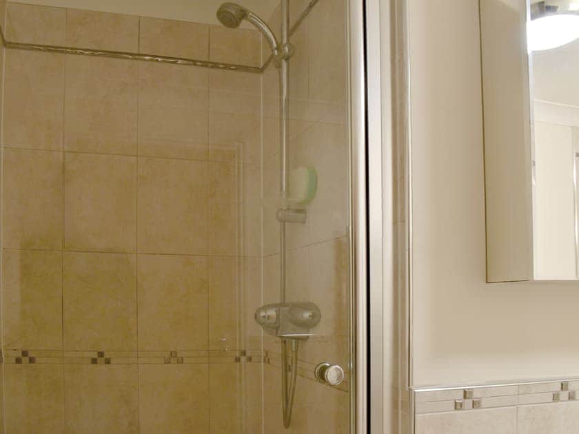 Bathroom | Seaview Apartment21 Spinnakers, Newquay