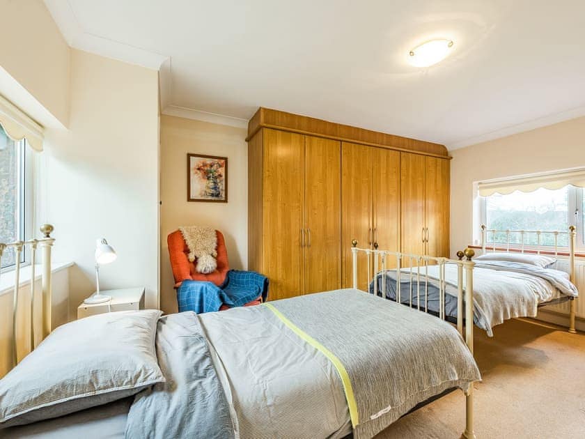 Twin bedroom | The Brambles, Westergate