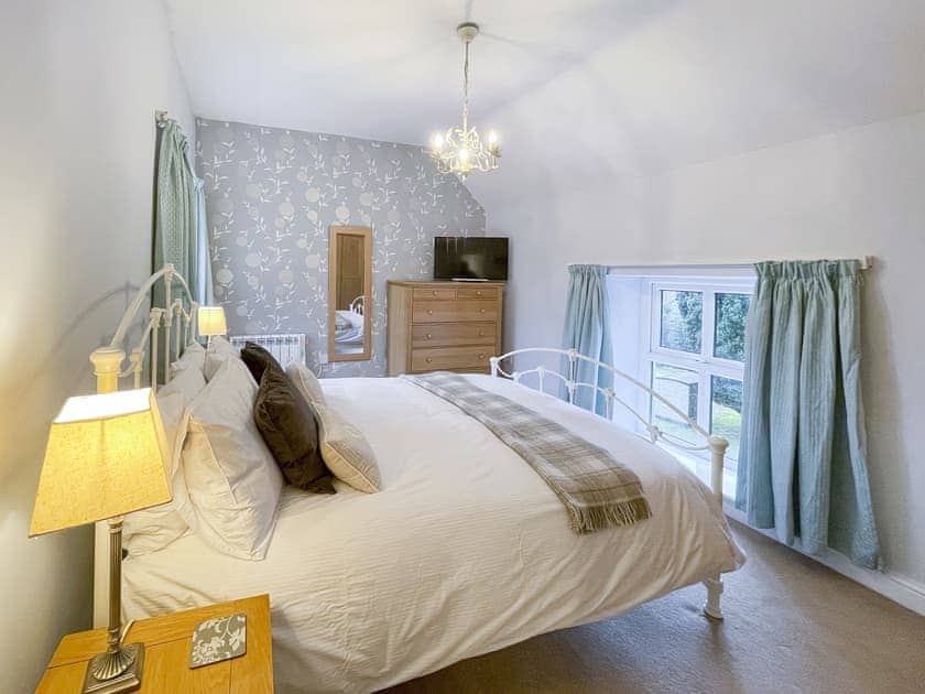 Double bedroom | River View Cottage - Bank House Farm, Hulme End, near Hartington