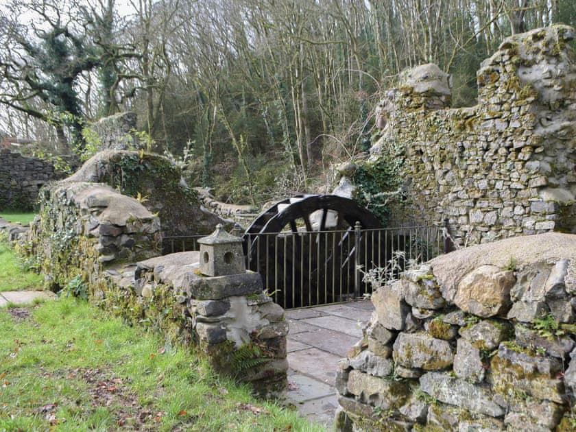 Garden and grounds | Tucking Cottage, Treffgarne, near Haverfordwest