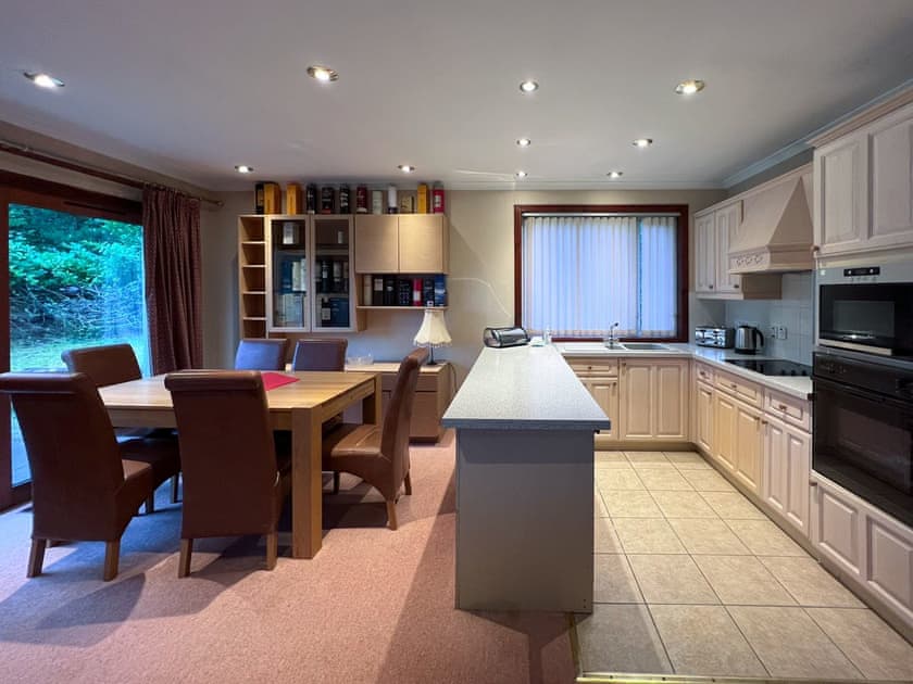 Open plan living space | Glen View - Great Glen Waterside Cottages, Spean Bridge