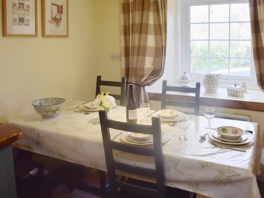 Dining Area | But ’n’ Ben - Ardura Estate, Nr Craignure, Isle of Mull
