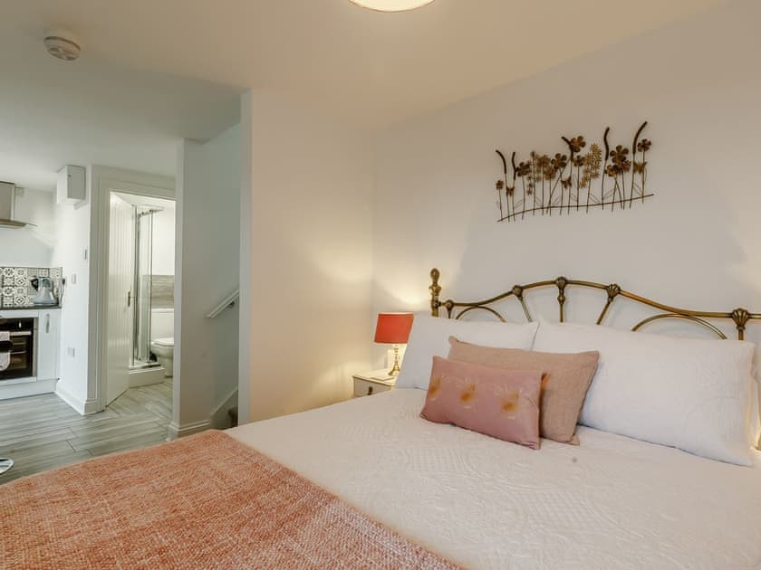 Open plan living space | Orchard View - The Old Strawberry Barn Studios, Cheddar