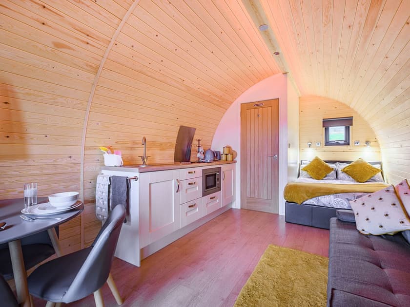 Open plan living space | Coton - Steepleton Lodge Farm, East Haddon