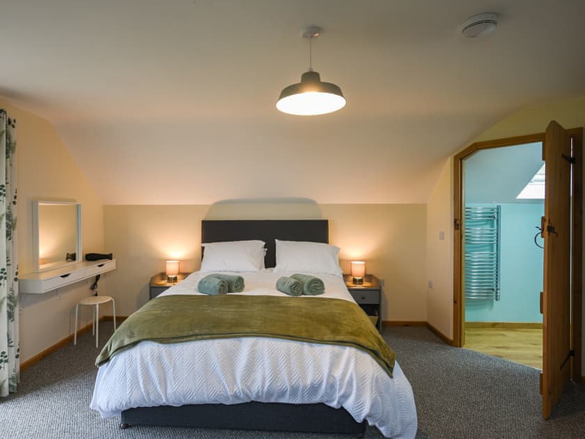 Double bedroom | Yr Hen Feudy at Pentre Farm, Llansilin, Oswestry