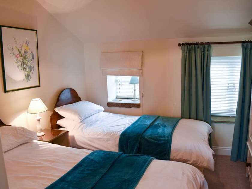 Twin bedroom | High Dalton Hall Cottage, Newsham, near Richmond