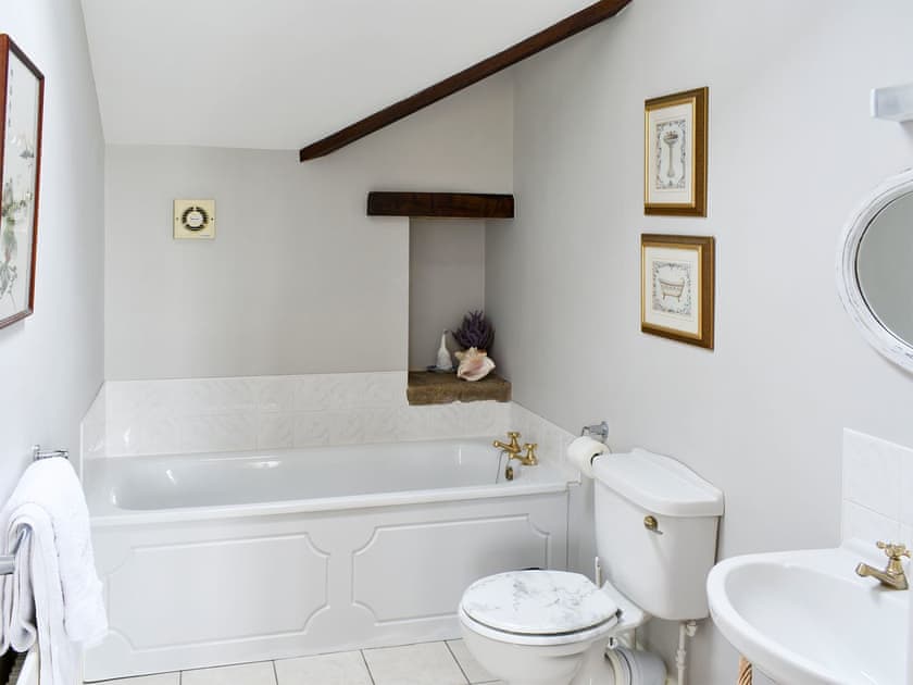 Bathroom | High Dalton Hall Cottage, Newsham, near Richmond