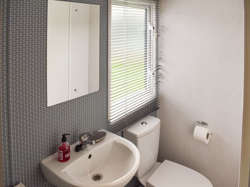 Shower room | The Brimham Retreat - Holiday Homes, Knaresborough