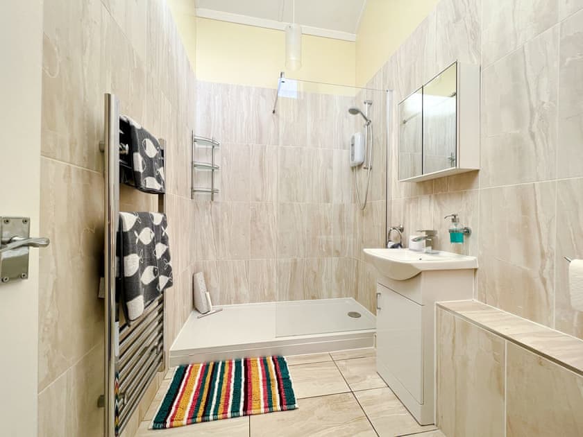 Shower room | Cast Away, Winterton on Sea