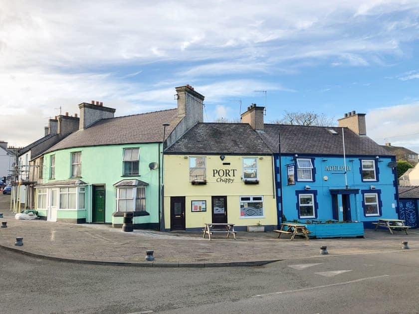 Surrounding area | The Barnsdale, Amlwch