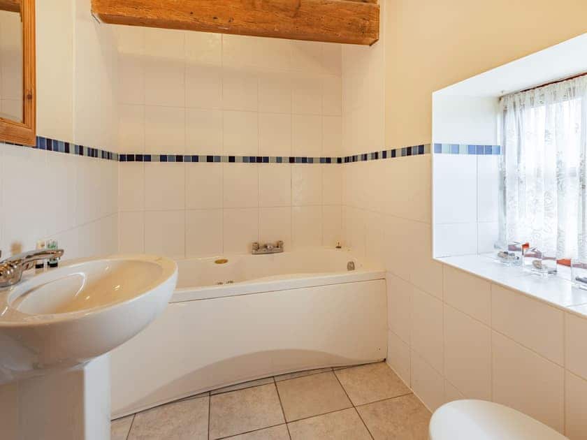 En-suite | The Parlour - High Farm Barns, Routh, Beverley
