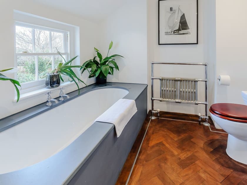 Bathroom | Anchor Light Cottage, Faversham