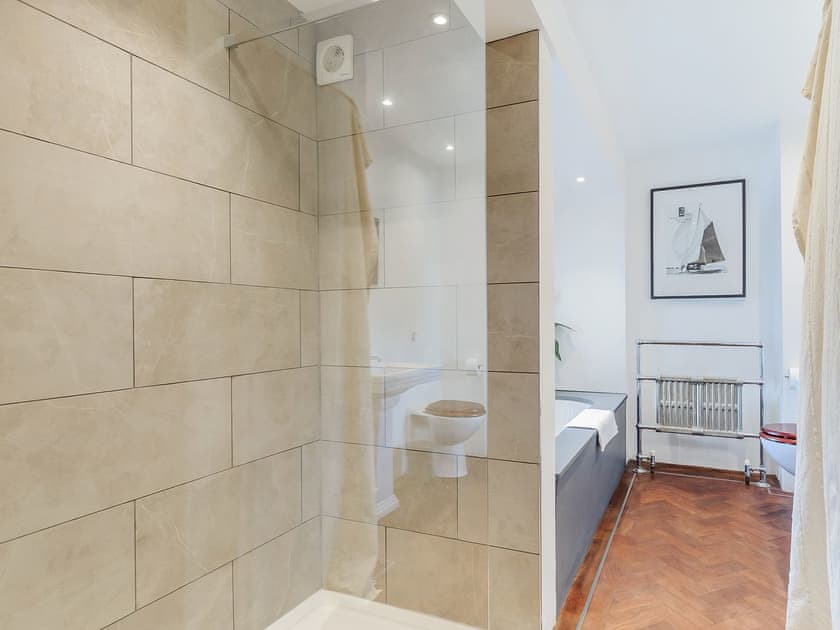 Bathroom | Anchor Light Cottage, Faversham