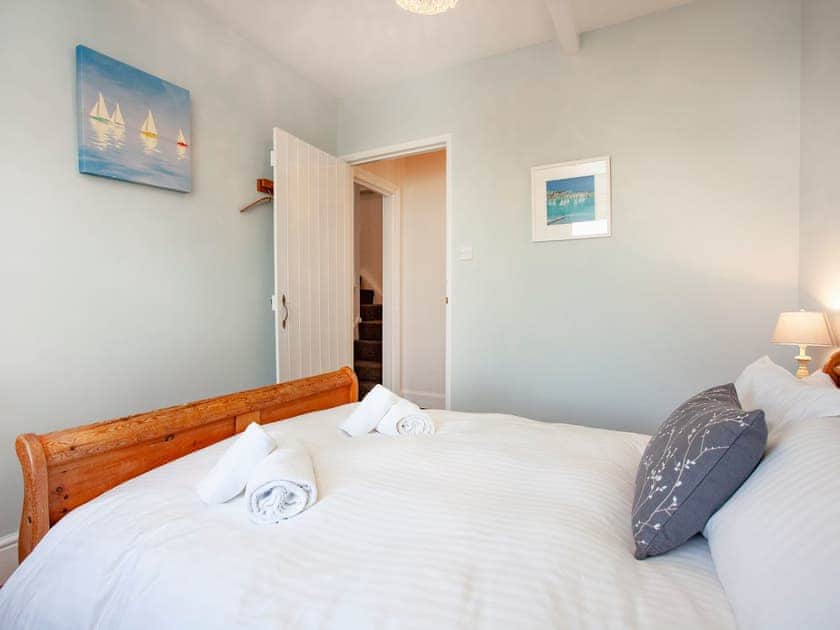 Double bedroom | The Lookout, Salcombe