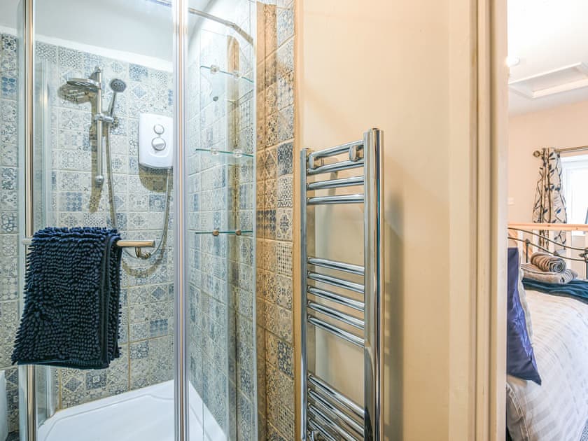 Shower room | Bodeinion, Llanfair Caereinion