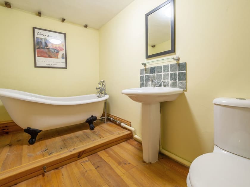 Bathroom | Stable Cottage - Ash Cottages, Semer, near Hadleigh