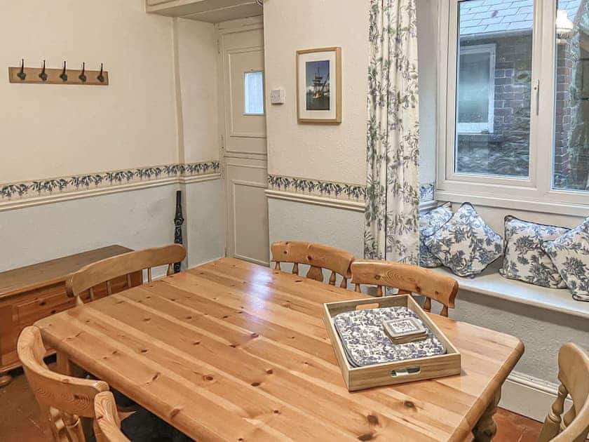 Dining room | New Cottage, Penmaenpool, Dolgellau