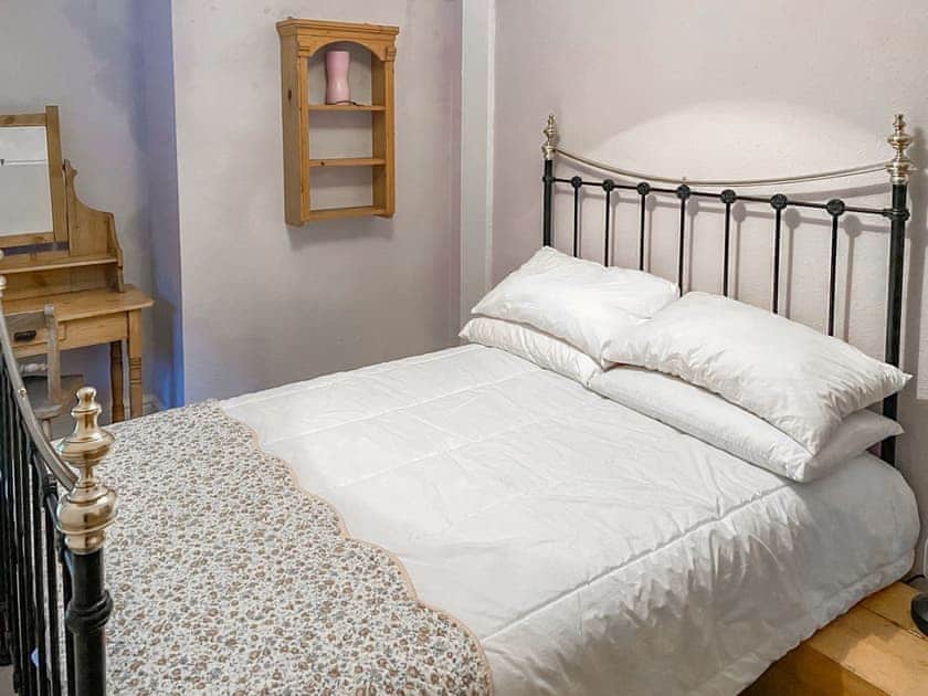 Double bedroom | New Cottage, Penmaenpool, Dolgellau