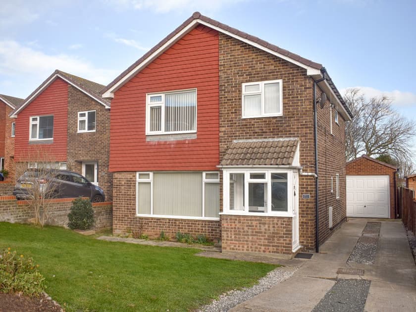 Exterior | Bee’s Place, Whitby