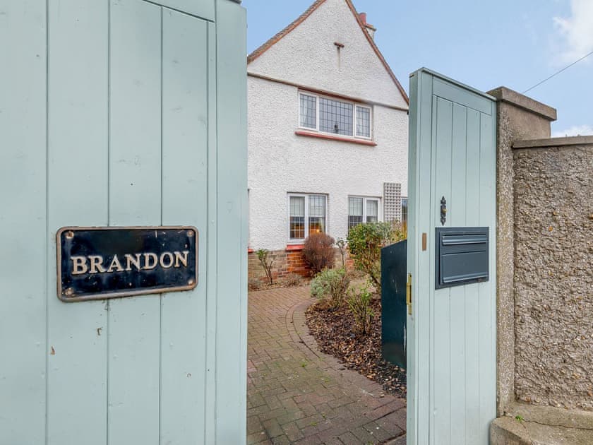 Exterior | Brandon, Sandilands