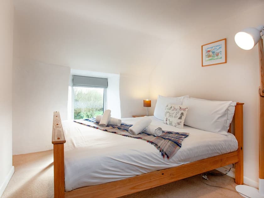 Double bedroom | The Farmhouse, Carnmenellis, between Falmouth and St Ives