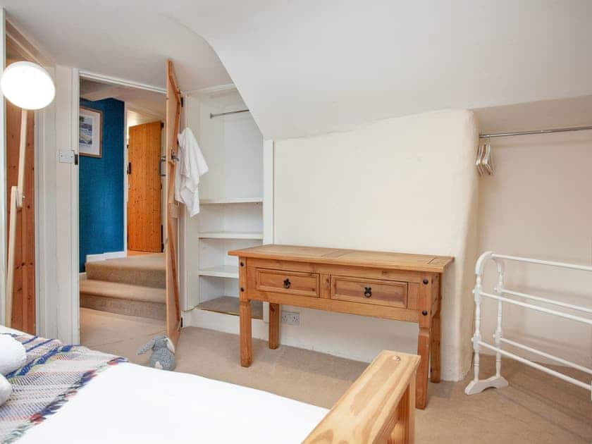Double bedroom | The Farmhouse, Carnmenellis, between Falmouth and St Ives