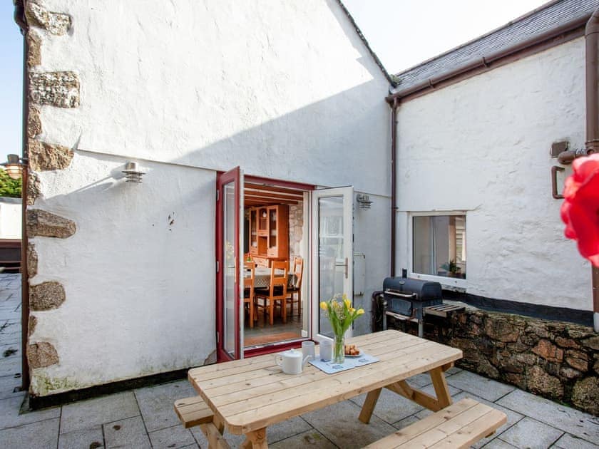 Outdoor area | The Farmhouse, Carnmenellis, between Falmouth and St Ives