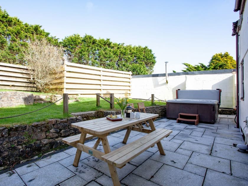 Patio | The Farmhouse, Carnmenellis, between Falmouth and St Ives