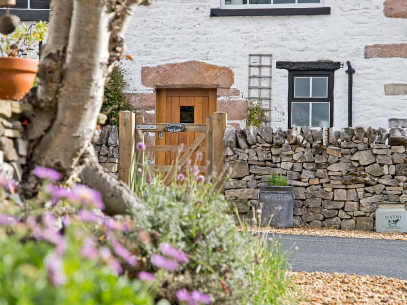 Exterior | Lavender Cottage, Buxton
