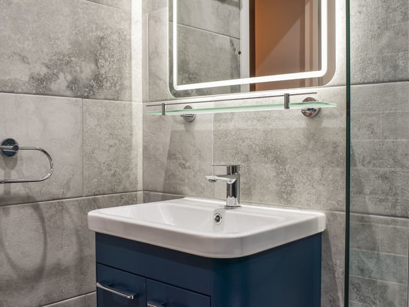 Shower room | No 1 @ Park Lodge, Buxton