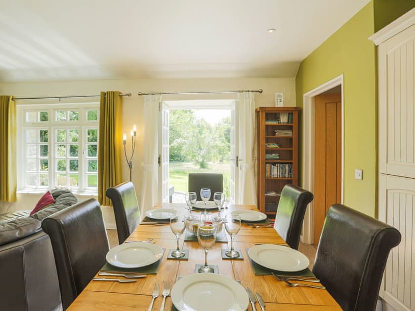 Dining Area | Drovers, Advent