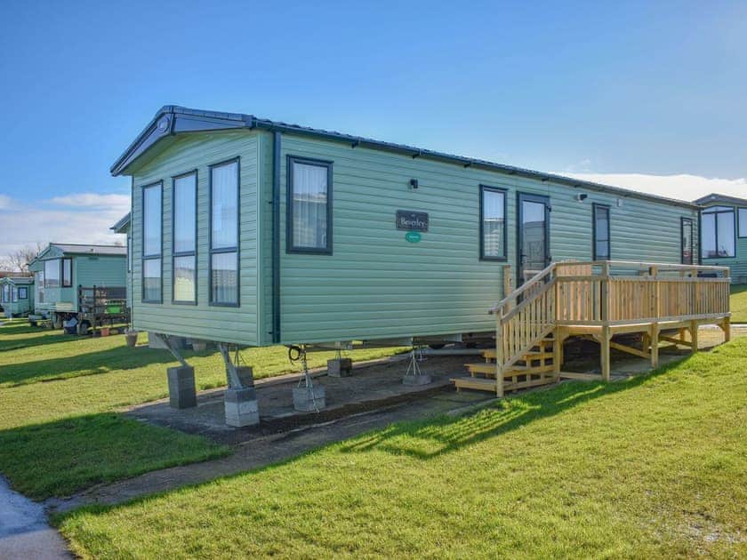 Exterior | The Endeavour - Flask Country Lodges, Robin Hood’s Bay