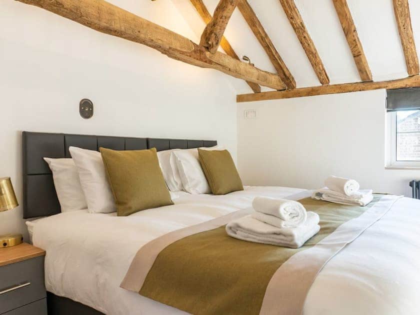 Double bedroom | Pound Cottage, Gloucester