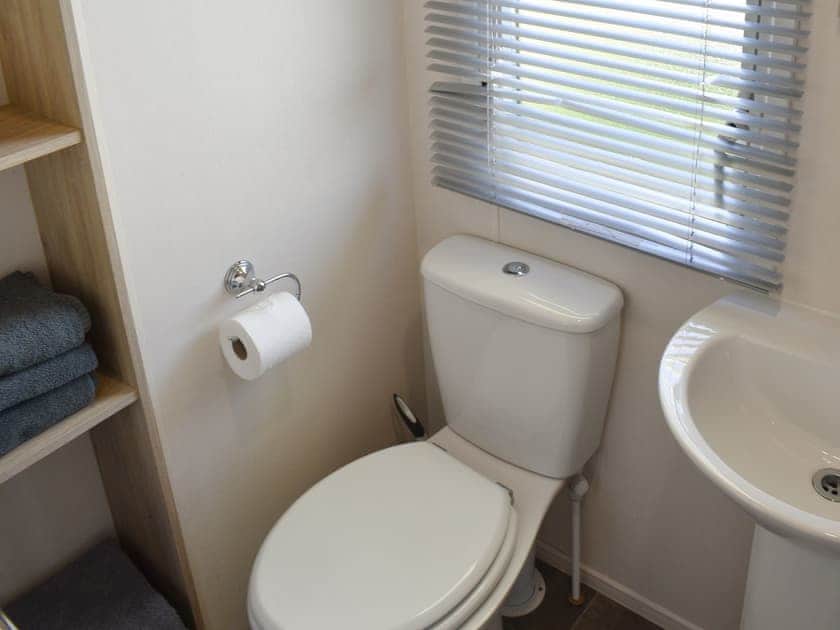 Shower room | Summer Breeze - Holiday Homes, Knaresborough