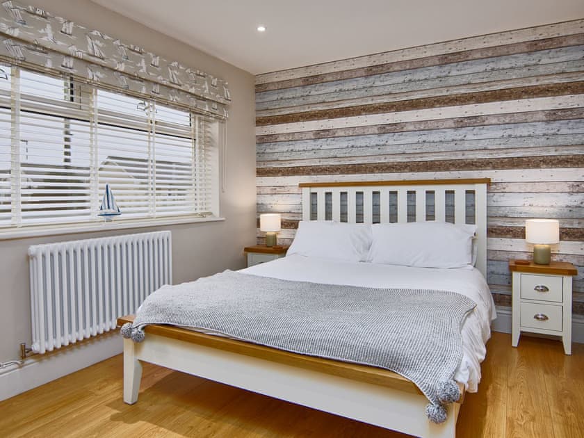 Double bedroom | Black Rock Hideaway, Portmadog
