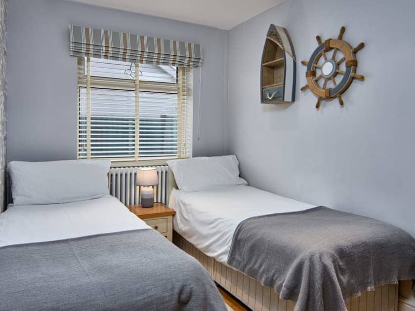 Twin bedroom | Black Rock Hideaway, Portmadog