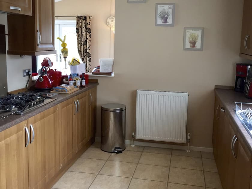 Kitchen | Cheviot Luxury Lodge - Felmoor Holiday Park, Felton
